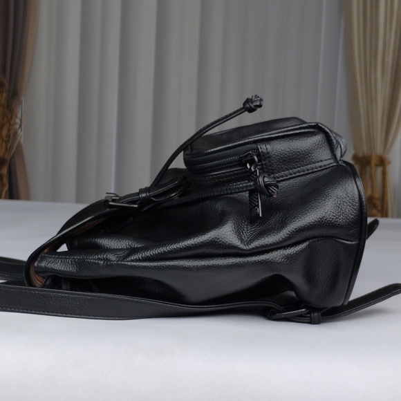 Harley-Davidson Leather Bag with Multicolor Stripe Lining - Picture 3 of 16